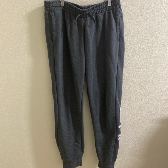 Adidas Sweatpants in gray‎ with logo in pink - Picture 1 of 4